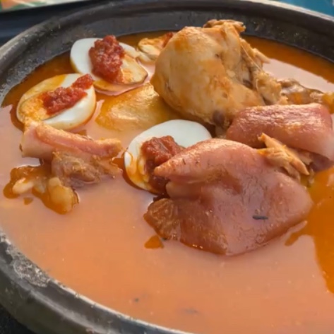 Fufu with Fresh Chicken Light Soup